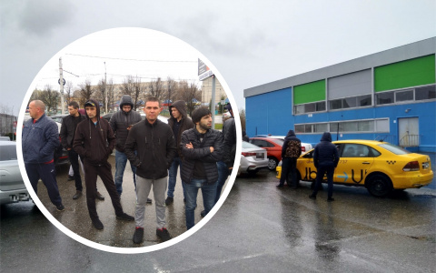 Таксисты "Яндекса" вышли на первомайскую забастовку против условий агрегатора