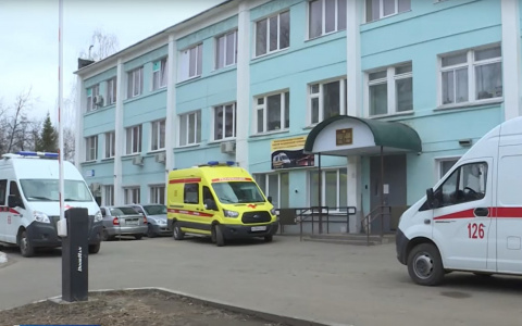 Врачи БСМП 20 часов делали операцию больному коронавирусом