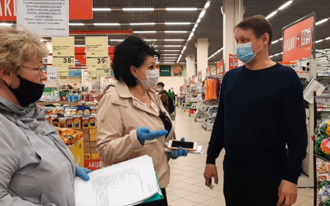 В Чебоксарах прошли рейды по маскам: "Люди расслабились после праздников"