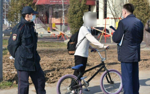 Суды начали выписывать первые штрафы за самоизоляцию, нарушивших закон около 2000 человек