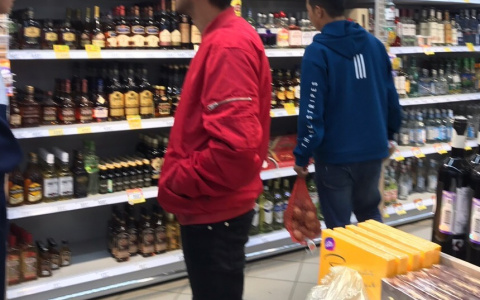 В Чебоксарах вводится полный запрет продажи алкоголя из-за "торжественного мероприятия"