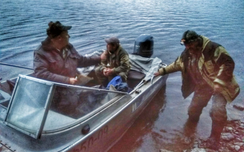 Рыбака поймали с запрещенной "резинкой" на Волге, ему грозит крупный штраф