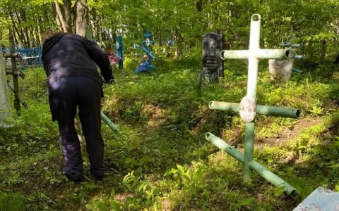 Власти Чувашии не собираются открывать кладбища к Троице