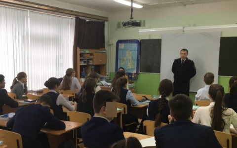 В Чувашии на учете у «воспитателей в погонах» состоят 1500 трудных подростков