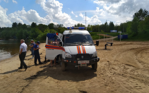 Водолазы провели обследование дна Волги и нашли утопленные покрышки