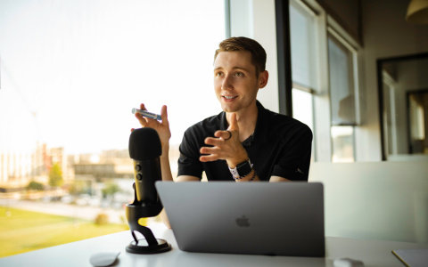 МегаФон запустил собственный сервис подкастов