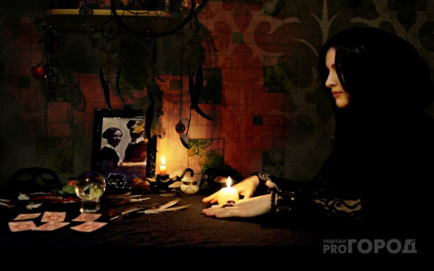 Жительница Чувашии потратила почти миллион рублей на лечение мужа магией