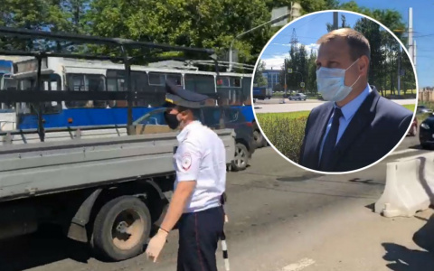 На въезде в Чебоксары полицейские останавливали автобусы для проверки масок