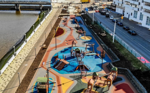 На Красной площади Чебоксар появился детский парк