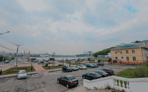 С открытием Красной площади Чебоксар чиновники заметили еще одну проблему