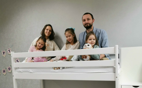 Чебоксарская компания две недели дарит матрасы при покупке двухъярусной детской кроватки