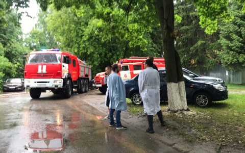 Из горящего предприятия "Динамика" эвакуировались 150 человек