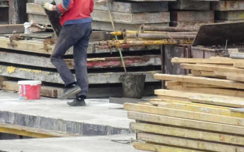 В Канаше разбился рабочий при выполнении капремонта дома