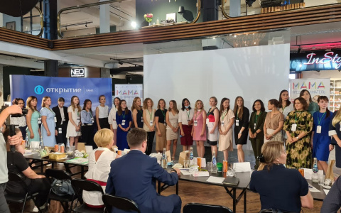 Жительница Чебоксар получила грант в 100 000 рублей на открытие собственного бизнеса