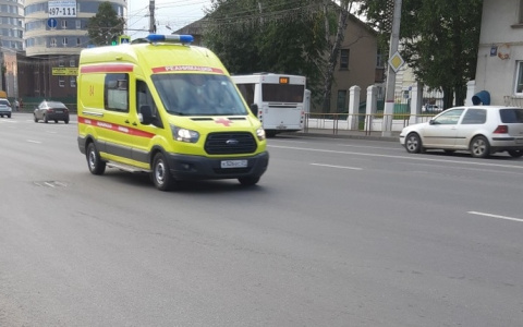 Годовалая девочка упала с 4-го этажа в Канаше: "Сейчас она стабильна"