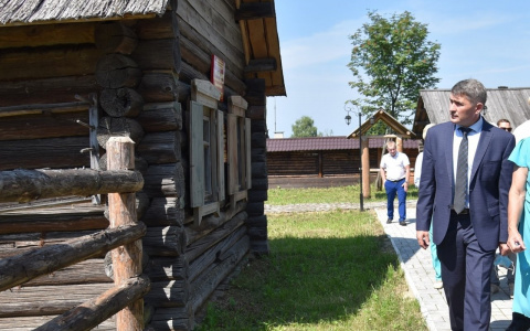 450 тысяч рублей в месяц зарабатывал Николаев в 2019 году