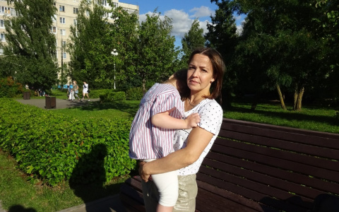 Приставы вернули матери пенсию дочери-инвалида