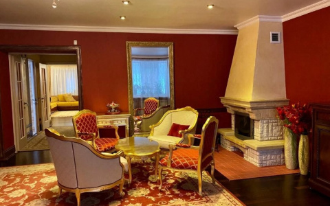 Коттедж с мебелью и разными банями выставили на продажу за 35 млн рублей в Чебоксарском районе