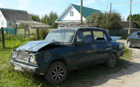 Безработный шумерлинец угнал "Ладу", но угодил в ДТП и разбил машину