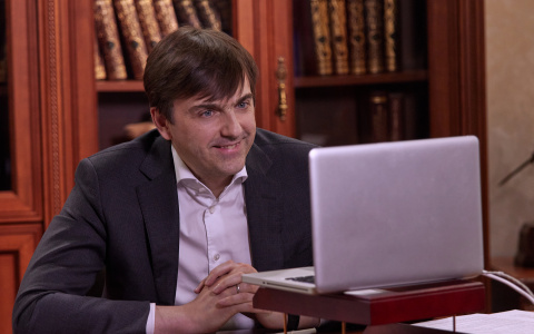 В Чебоксары летит еще один московский министр