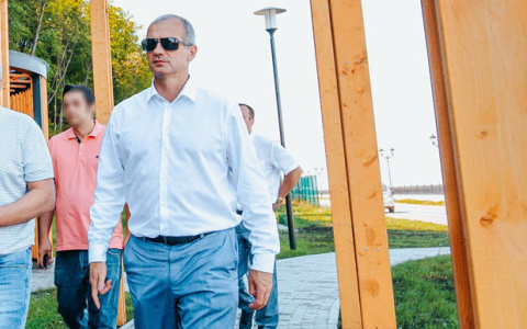 Ладыкову досталось от прокуратуры из-за учительницы, которая обзывала школьников