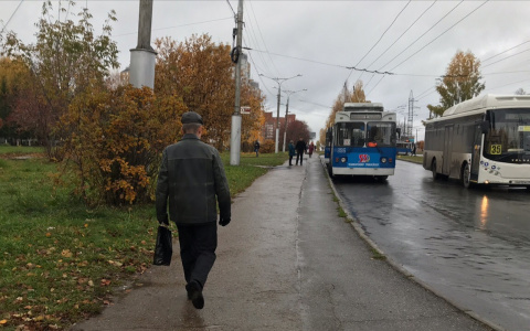 Чебоксарским безработным уже 10 дней не могут выплатить пособия