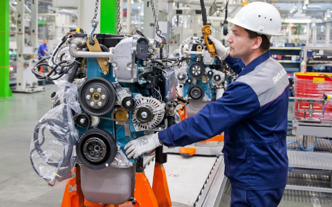 Ярославский моторный завод производит фирменный ремонт двигателей только с оригинальными запчастями