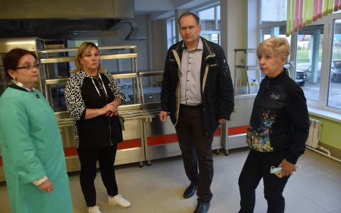 Школа Шумерли с просроченным ремонтом открылась, но не для всех классов