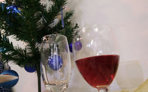 40 % опрошенных жителей Чувашии поддержали ограничение продажи алкоголя на новогодних праздниках