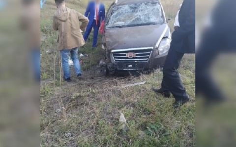 Жених и невеста попали в аварию в Ибресинском районе