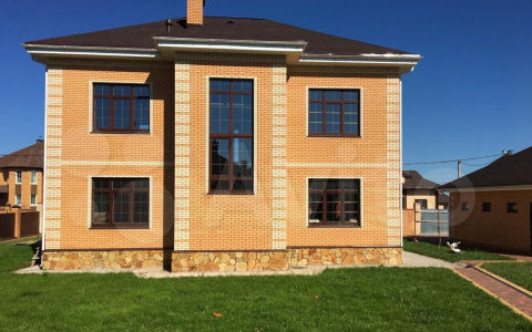 Сколько стоит коттедж в элитном поселке у Чебоксар: заглядываем внутрь