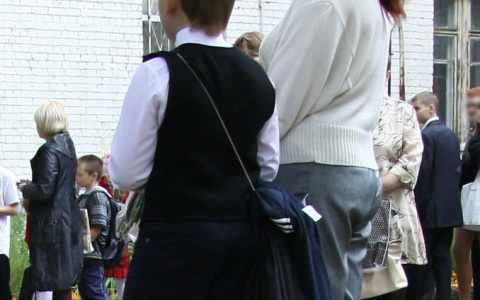 Гимназия № 4 принимала учеников за деньги, бывшего директора обязали отдать полученные средства в бюджет