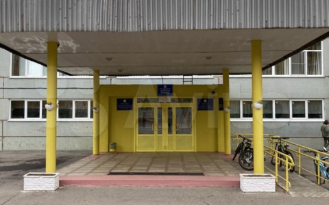 Чебоксарскую школу выставили на продажу на "Авито"