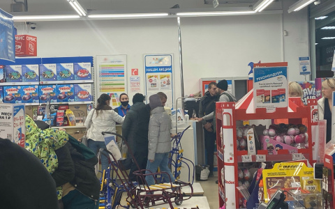 Чебоксарец устроил драку в детском магазине