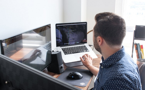 За 6 месяцев 2020 года Сбер сэкономил 263 млн листов бумаги