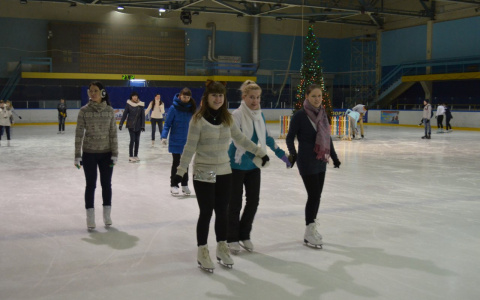 Бесплатное катание на коньках и лошадях, бассейн: в Чувашии состоится День спорта