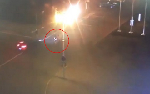 Появилось видео наезда Porsche на двух девочек в Чебоксарах