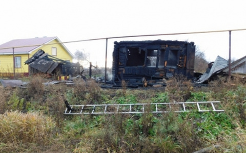 Следователи назвали версию пожара с 4 погибшими в Порецком районе