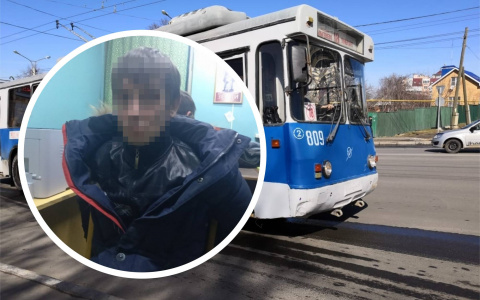 Водитель троллейбуса спугнул грабителей, которые напали на женщину