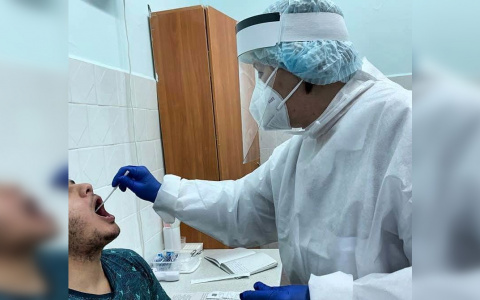 Врачи рассказали, что влияет на ошибку теста на коронавирус