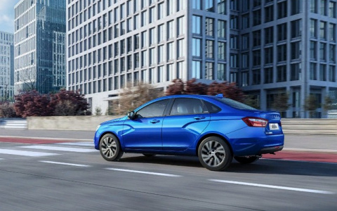 К новому году чиновники в Чувашии закупают еще три авто за 2,6 млн рублей