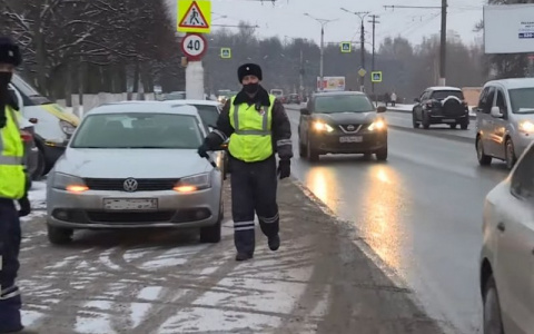 Приставы на дороге арестовали 143 автомобиля из-за долгов жителей Чувашии