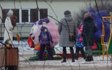 Чувашия ждет поступления денег, чтобы решить проблему выплаты детских пособий