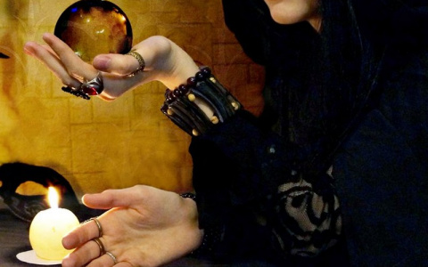 Жительница Чувашии перечислила "травнице" два миллиона рублей