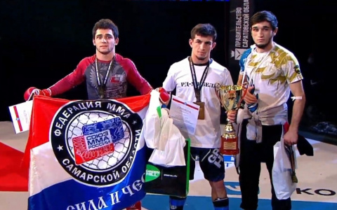 Спортсмен из Чувашии победил на турнире по ММА памяти отца Хабиба Нурмагомедова