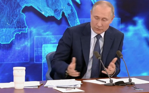 Путин пообещал по 5 тысяч рублей семьям с детьми к Новому году