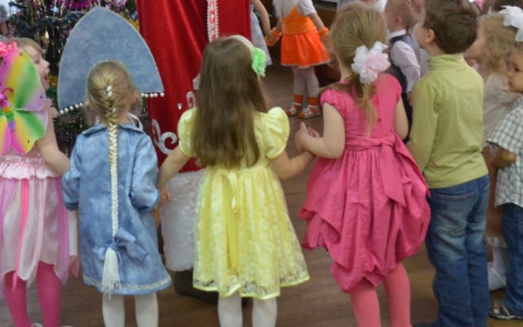 Власти запретили водить хороводы в Чувашии