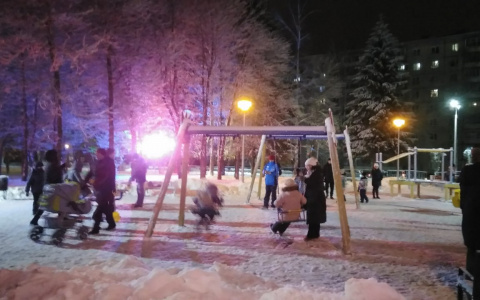 Жители Чувашии считают, что детей старше 7 лет несправедливо обделили новогодними выплатами от Путина