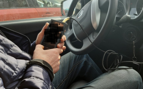 Мужчина снял сбережения и перевел их на 24 номера