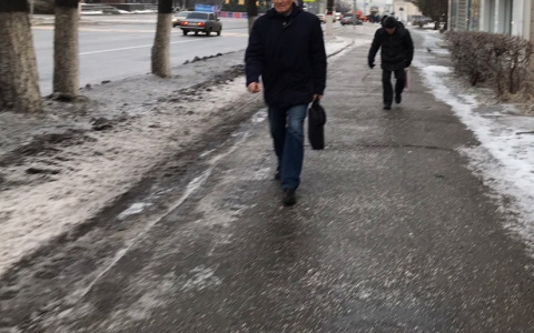 В Канаше учителя четыре года частично отдавали свою премию директору